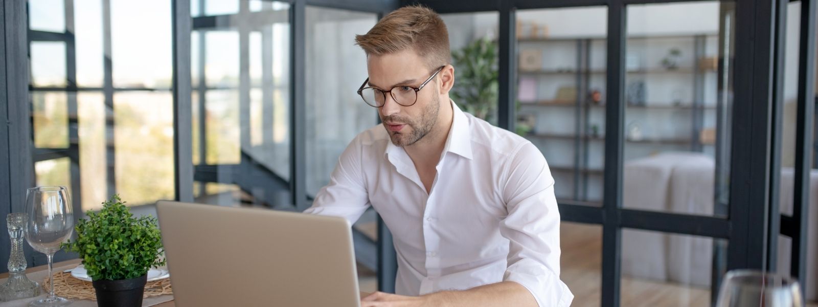 My Premium Courses banner with top online courses in self-growth and marketing